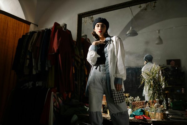 Ultimate guide to perfecting eyeshadow for hooded eyes: essential tips for a flawless look